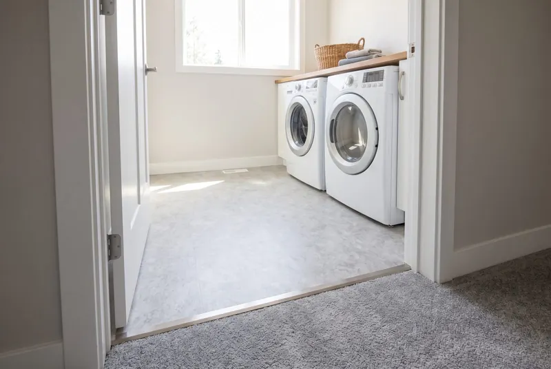Sheet vinyl in a laundry room